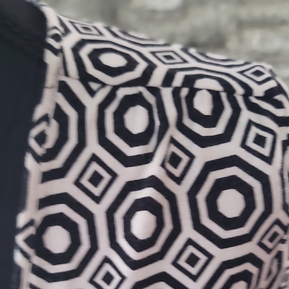 Cynthia Rowley Black and White Wrap Dress with  Long Sleeves - Picture 6 of 11